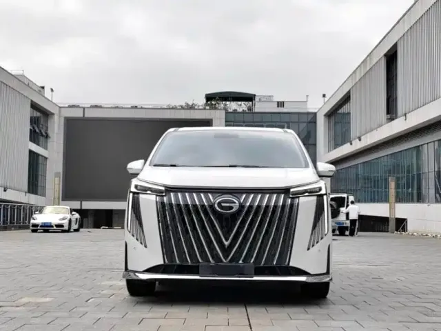 GAC Trumpchi M8 — Фото автомобиля 2