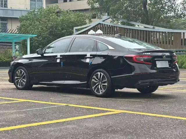 Honda Accord — Фото автомобиля 7