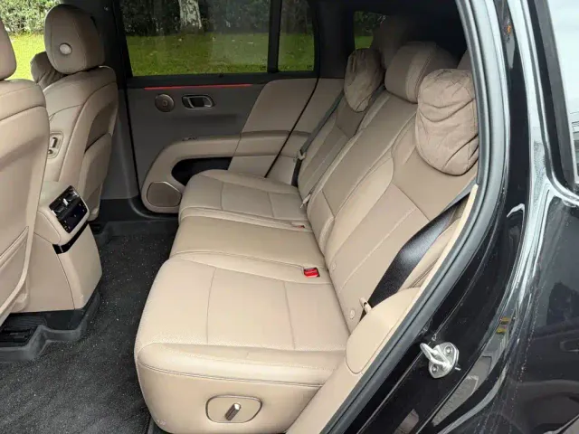 Li Auto i6 — Фото автомобиля 12