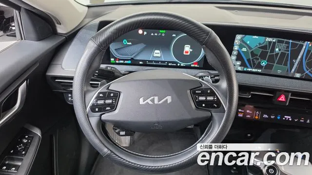 Kia EV6 — Фото автомобиля 13