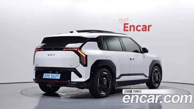 Kia EV3 — Фото автомобиля 2