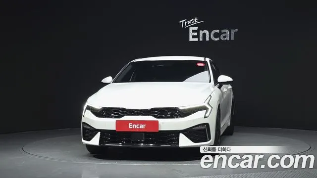 Kia K5 Новый K5 3 поколение 2.0 LPi(Для проката) — Фото автомобиля 3