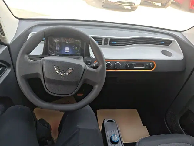 Wuling Hongguang Mini EV — Фото автомобиля 9