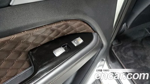 KG_Mobility_Ssangyong Rexton All Rexton Дизель 2.2 4WD — Фото автомобиля 19