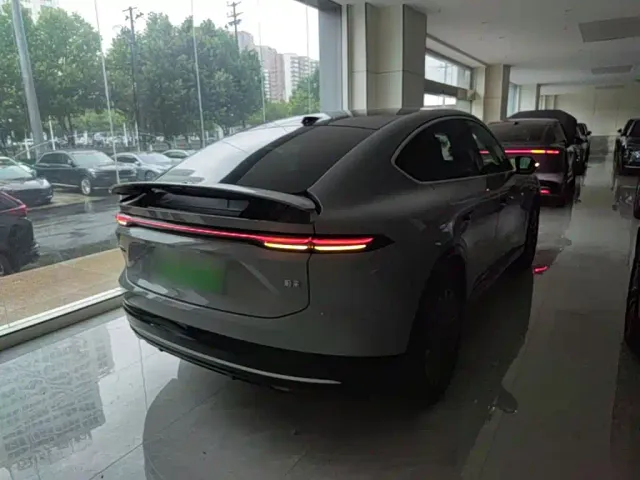 Nio EC6 — Фото автомобиля 6