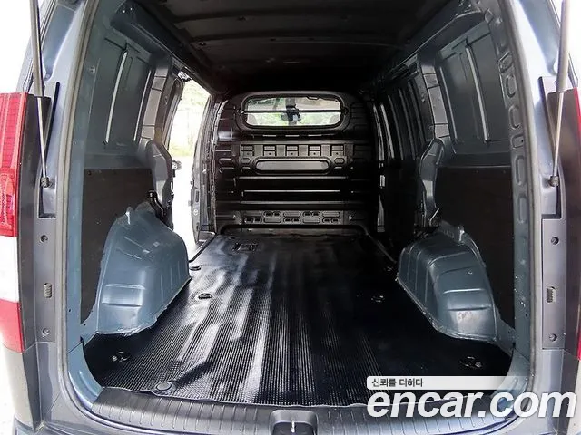 Hyundai Staria — Фото автомобиля 15