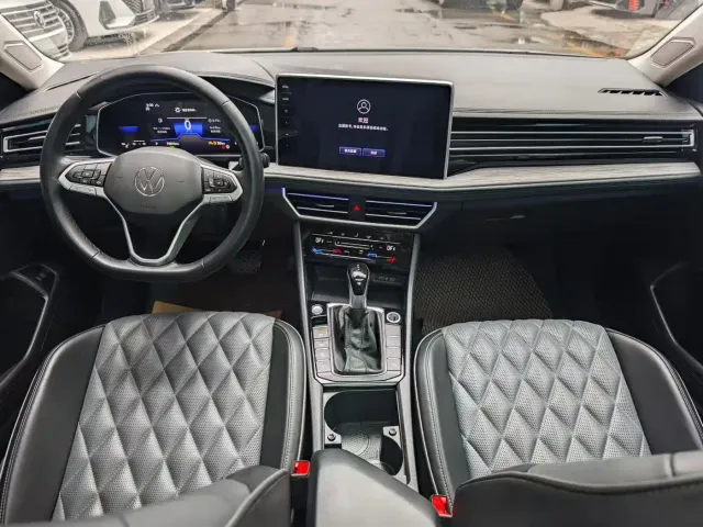 Volkswagen Sagitar — Фото автомобиля 5