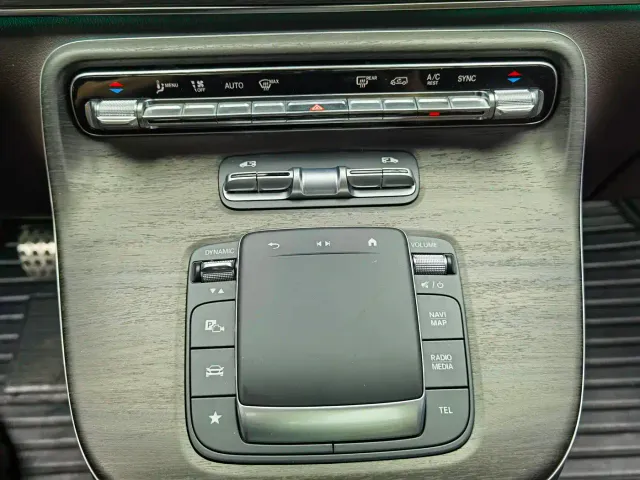 Mercedes-Benz V-Class — Фото автомобиля 13