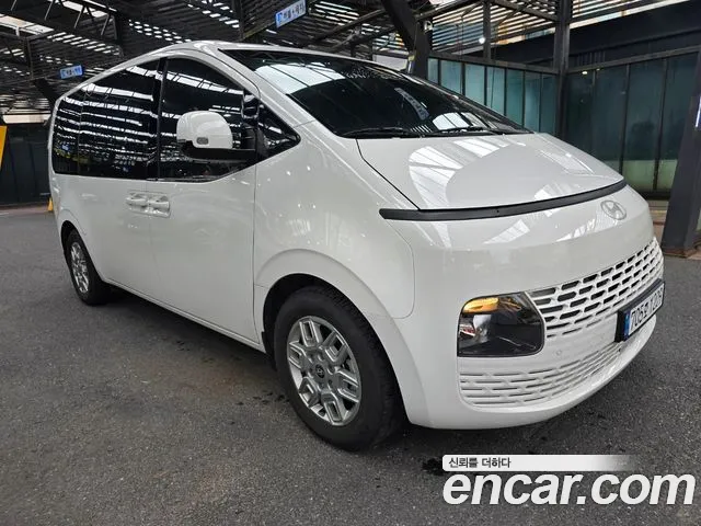 Hyundai Staria — Фото автомобиля 2