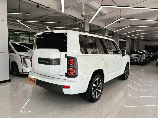 Haval H9 — Фото автомобиля 6