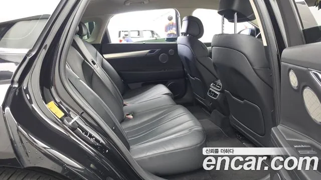 Genesis G80 Electrified G80 (RG3) — Фото автомобиля 10