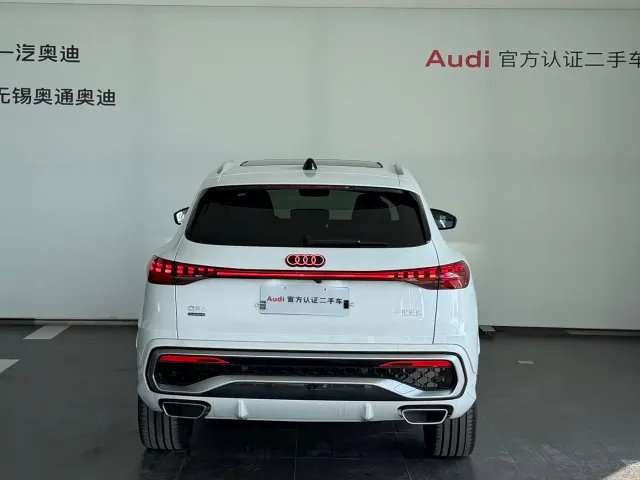 Audi Q5L — Фото автомобиля 4