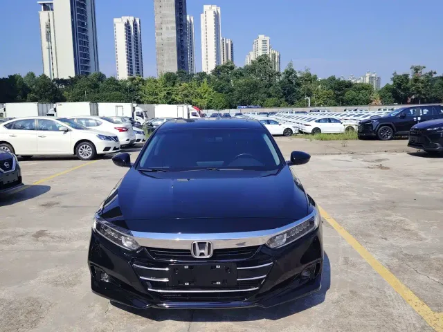 Honda Accord — Фото автомобиля 2