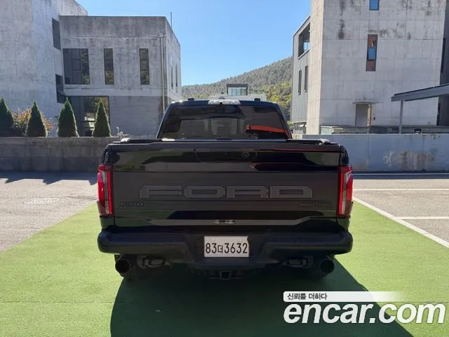 Ford F150 — Фото автомобиля 4