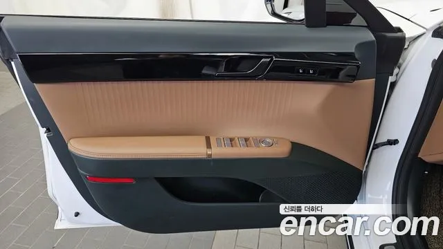 Hyundai Grandeur GN7 — Фото автомобиля 13