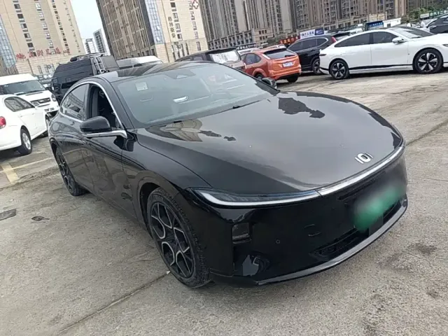 Changan Qiyuan A07 — Фото автомобиля 3