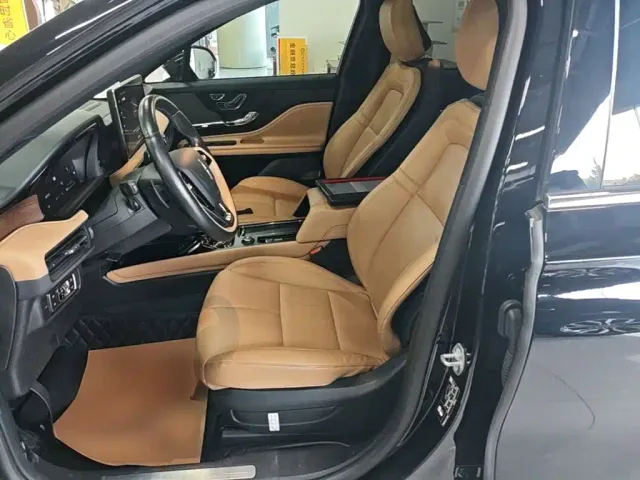 Lincoln Corsair — Фото автомобиля 14