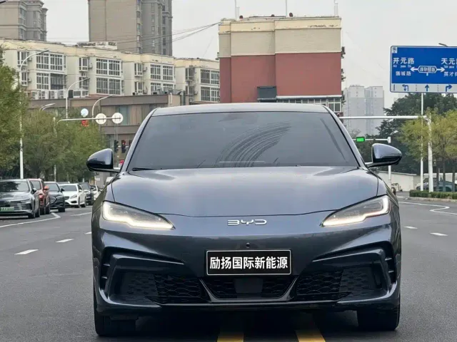 BYD Seal 06 GT — Фото автомобиля 2