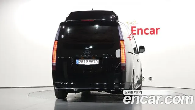 Hyundai Staria Staria — Фото автомобиля 4