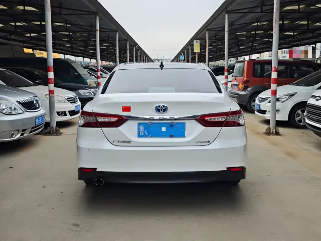 Toyota Camry — Фото автомобиля 8