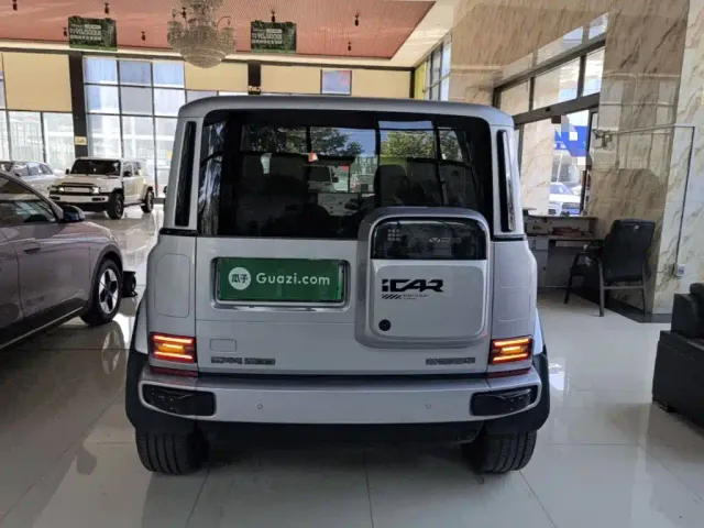 iCAR V23 — Фото автомобиля 5