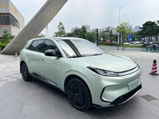 Arcfox T1 — Фото автомобиля 3
