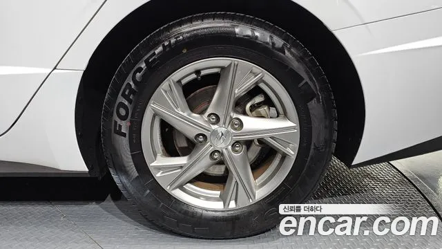 Hyundai Sonata Sonata (DN8) 2.0 LPG(Для проката) — Фото автомобиля 5