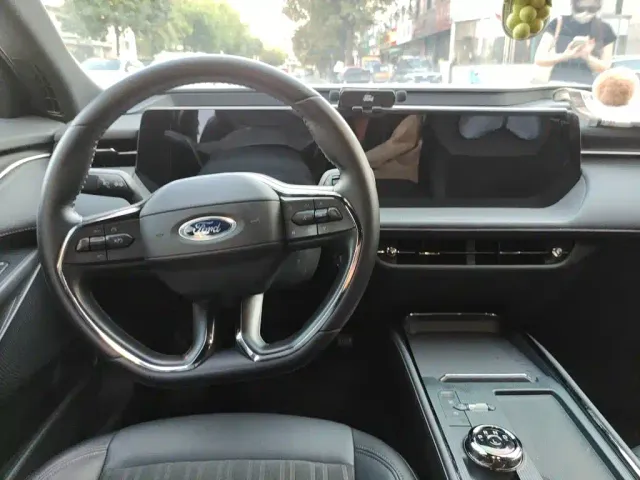 Ford Mondeo — Фото автомобиля 11