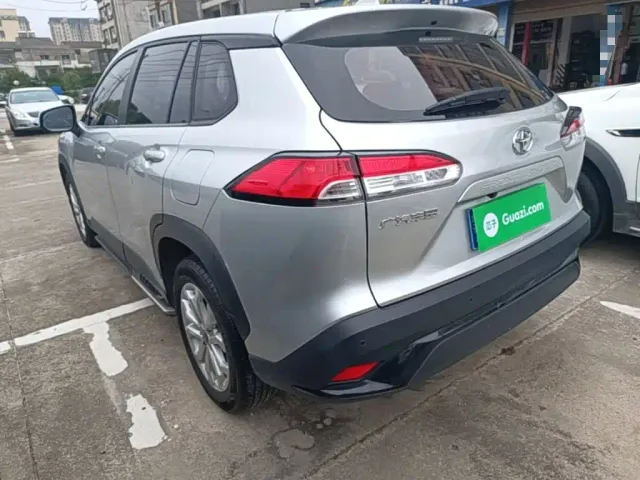 Toyota Frontlander — Фото автомобиля 4
