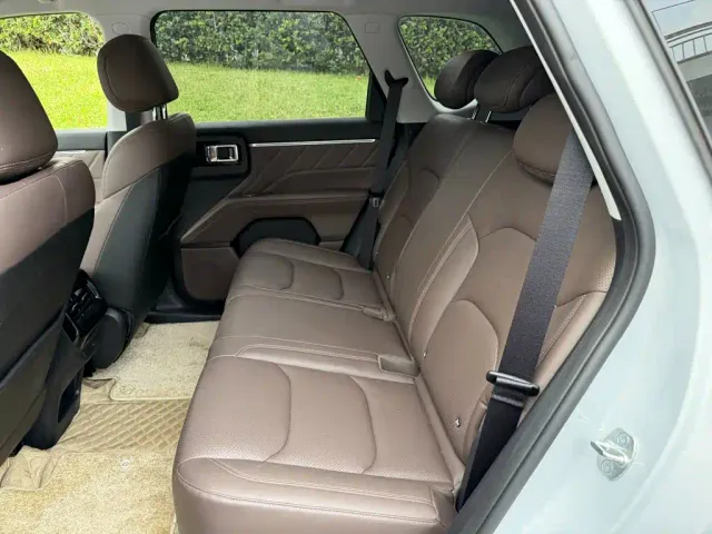 Wuling Starlight 560 — Фото автомобиля 12