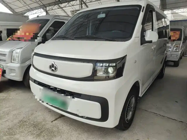 Фотография автомобиля — Changan Ruixing EM60