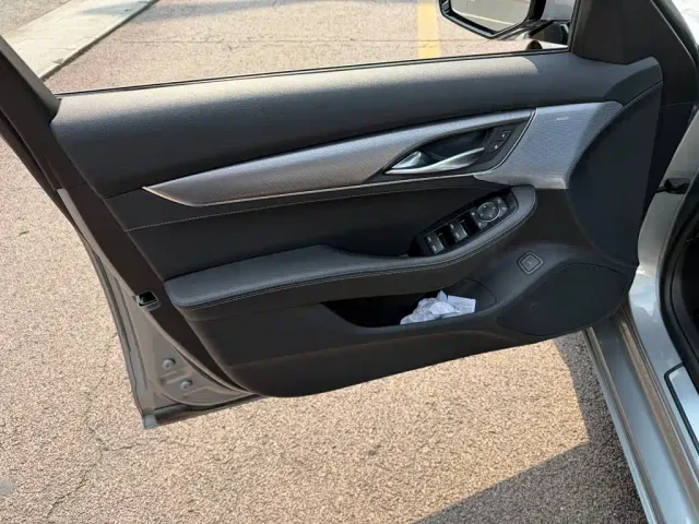 Cadillac CT5 — Фото автомобиля 6