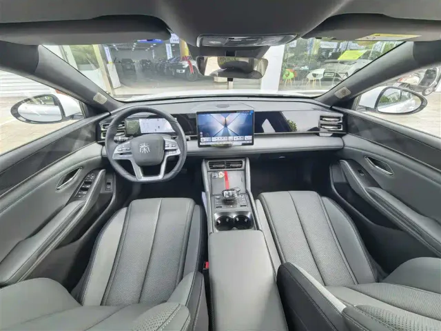 BYD Qin L — Фото автомобиля 5