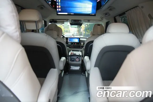 Kia Carnival Generation 4 — Фото автомобиля 11