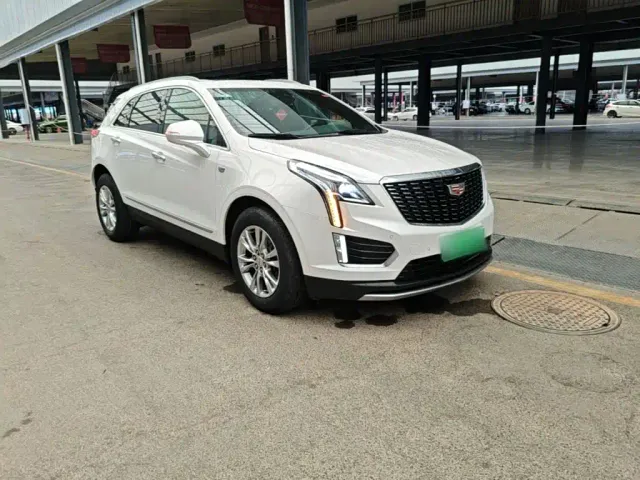 Cadillac XT5 — Фото автомобиля 3