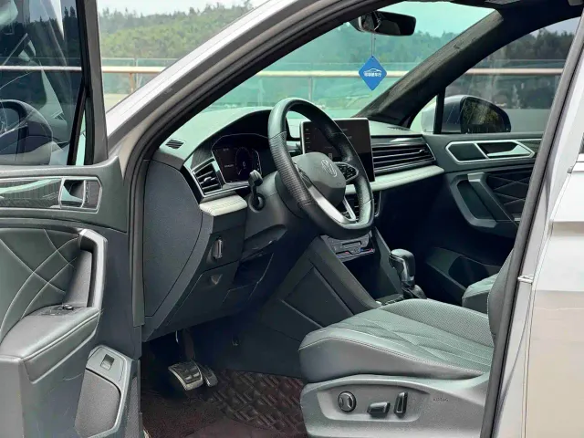 Volkswagen Tiguan L — Фото автомобиля 4