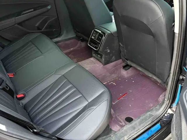 Volkswagen Passat — Фото автомобиля 6