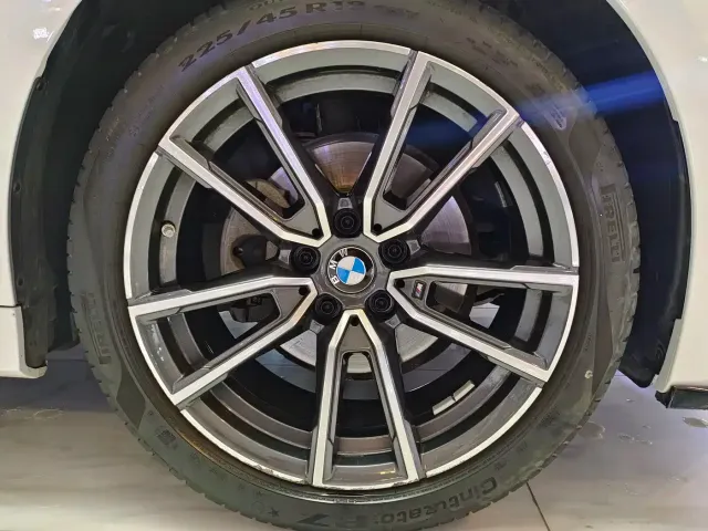 BMW 3 Series — Фото автомобиля 20