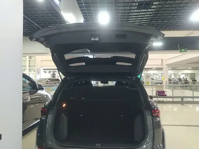 Geely Binyue — Фото автомобиля 14