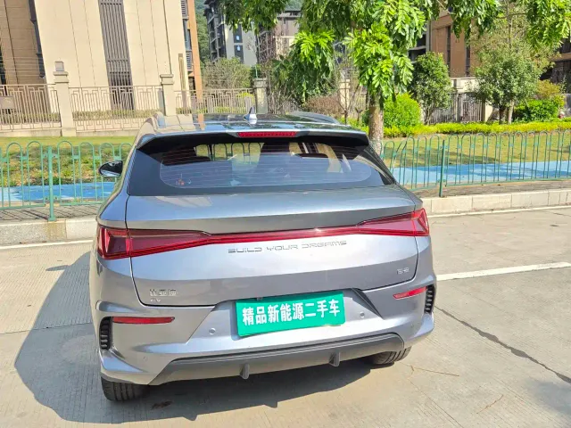 BYD e2 — Фото автомобиля 8