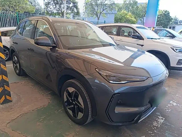 Geely Galaxy E5 — Фото автомобиля 3