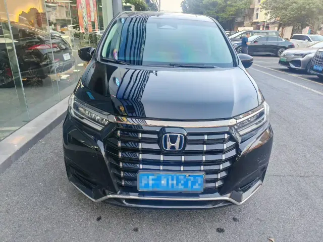 Honda Elysion — Фото автомобиля 2