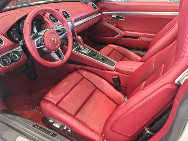 Porsche 718 — Фото автомобиля 3