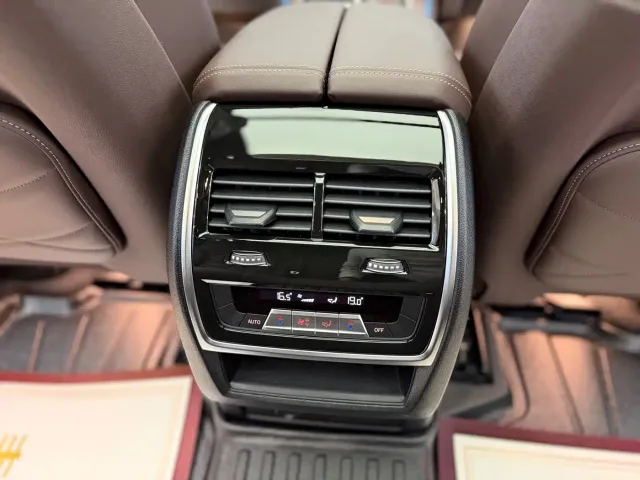 BMW X5 — Фото автомобиля 11