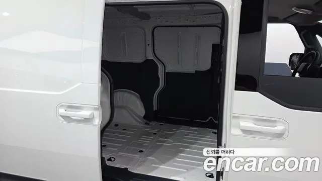 Kia PV5 — Фото автомобиля 26