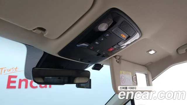 Kia Canival Carnival 4 поколение Дизель 7 мест Hi-Limousine — Фото автомобиля 16