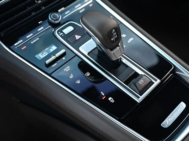 Porsche Panamera — Фото автомобиля 11