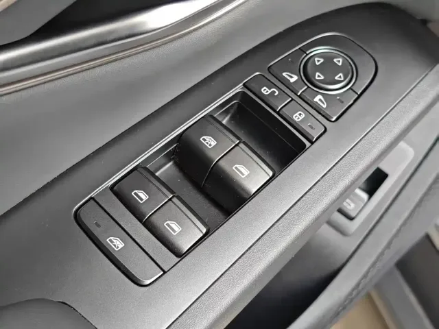 BYD Qin L — Фото автомобиля 13