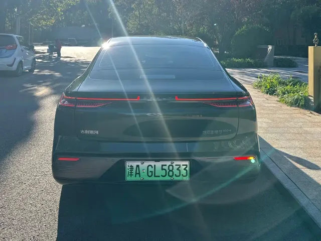 Geely Galaxy Xingyao 8 — Фото автомобиля 4