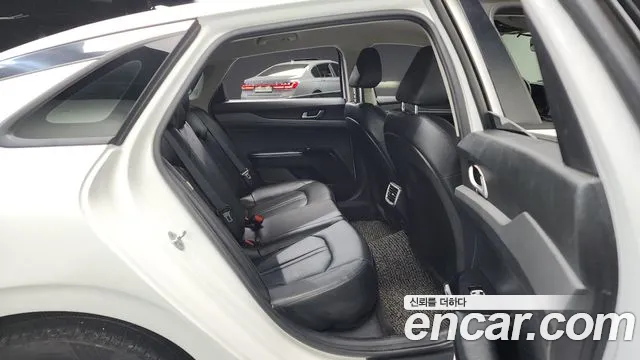 Kia K5 K5 3 поколение 2.0 LPI(Для проката) — Фото автомобиля 11